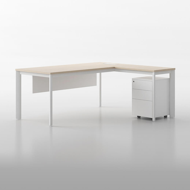 محطة عمل مكتبية على شكل حرف L