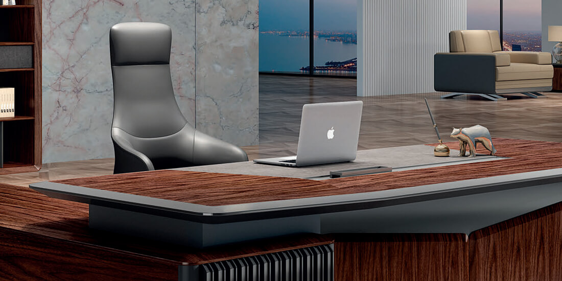 أثاث المكاتب التنفيذية فئة Sunac عبارة عن مكتب جميل وعملي - بتصميم حديث وقادر على التخزين أسفل المكتب.