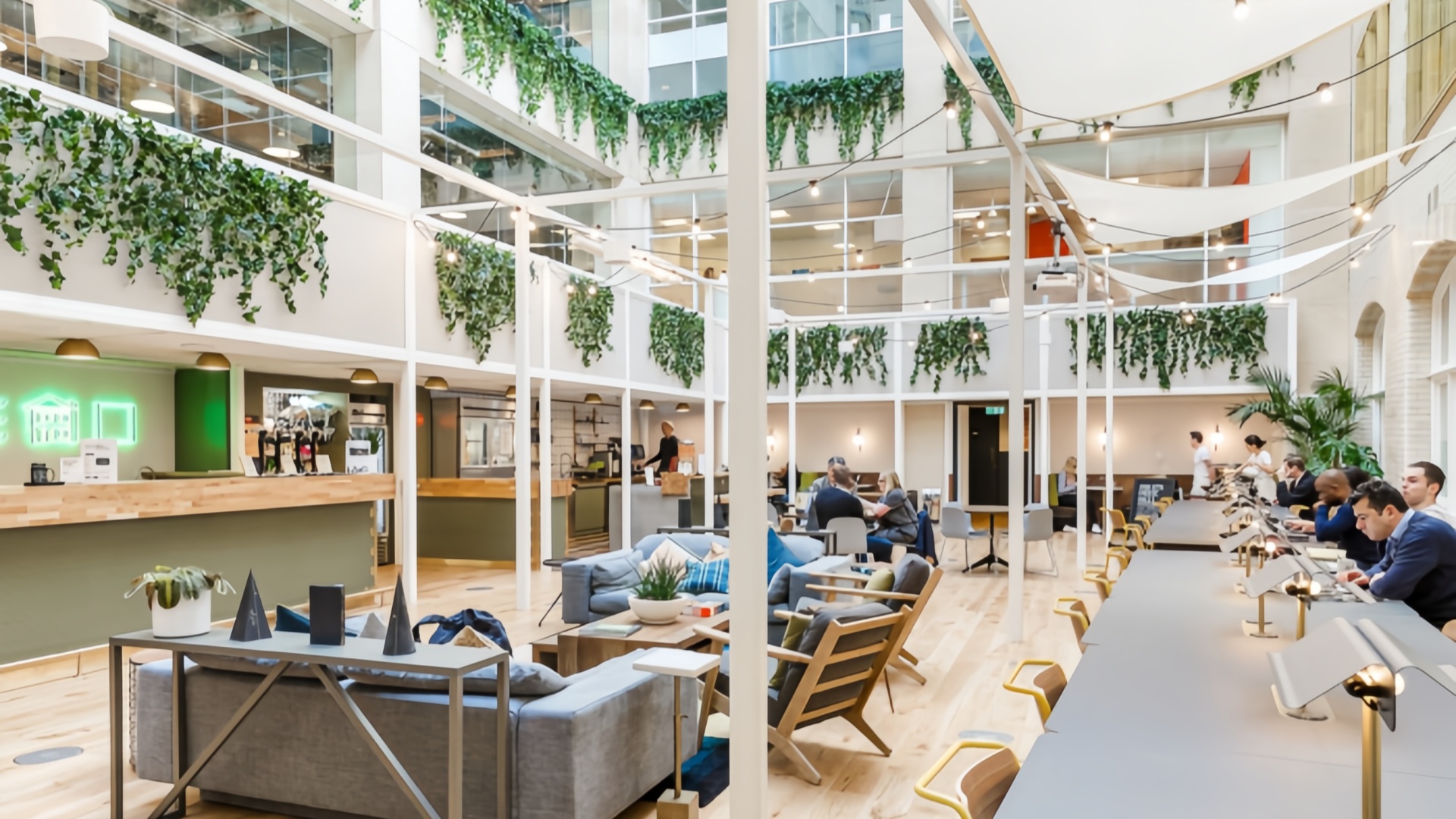 مكاتب العمل المشترك Wework لندن